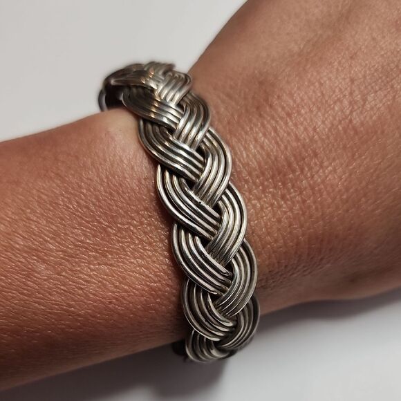 Fun vintage heavy sterling silver braid pattern cuff bracelet 30g 925 - Picture 1 of 4